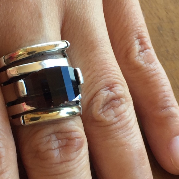 Ring - Picture 4 of 4